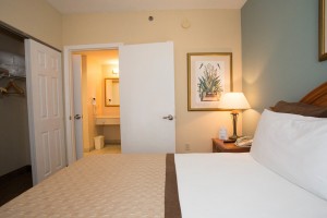 King Bedroom Suite - I-Drive Orlando - staySky Suite I-Drive Orlando